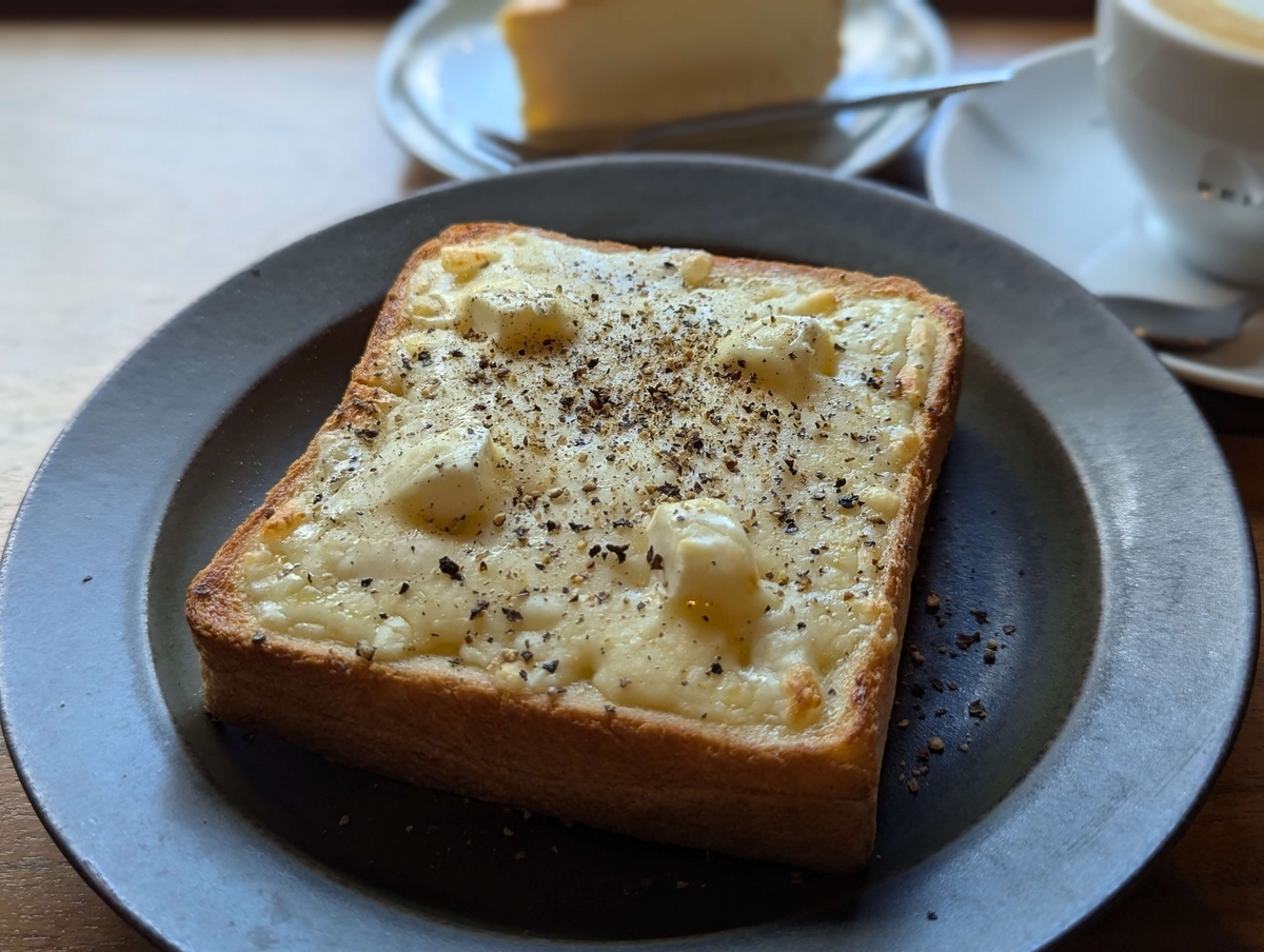 中村橋　レイノ コーヒーストア （REINO COFFEE STORE）のチーズトーストの写真